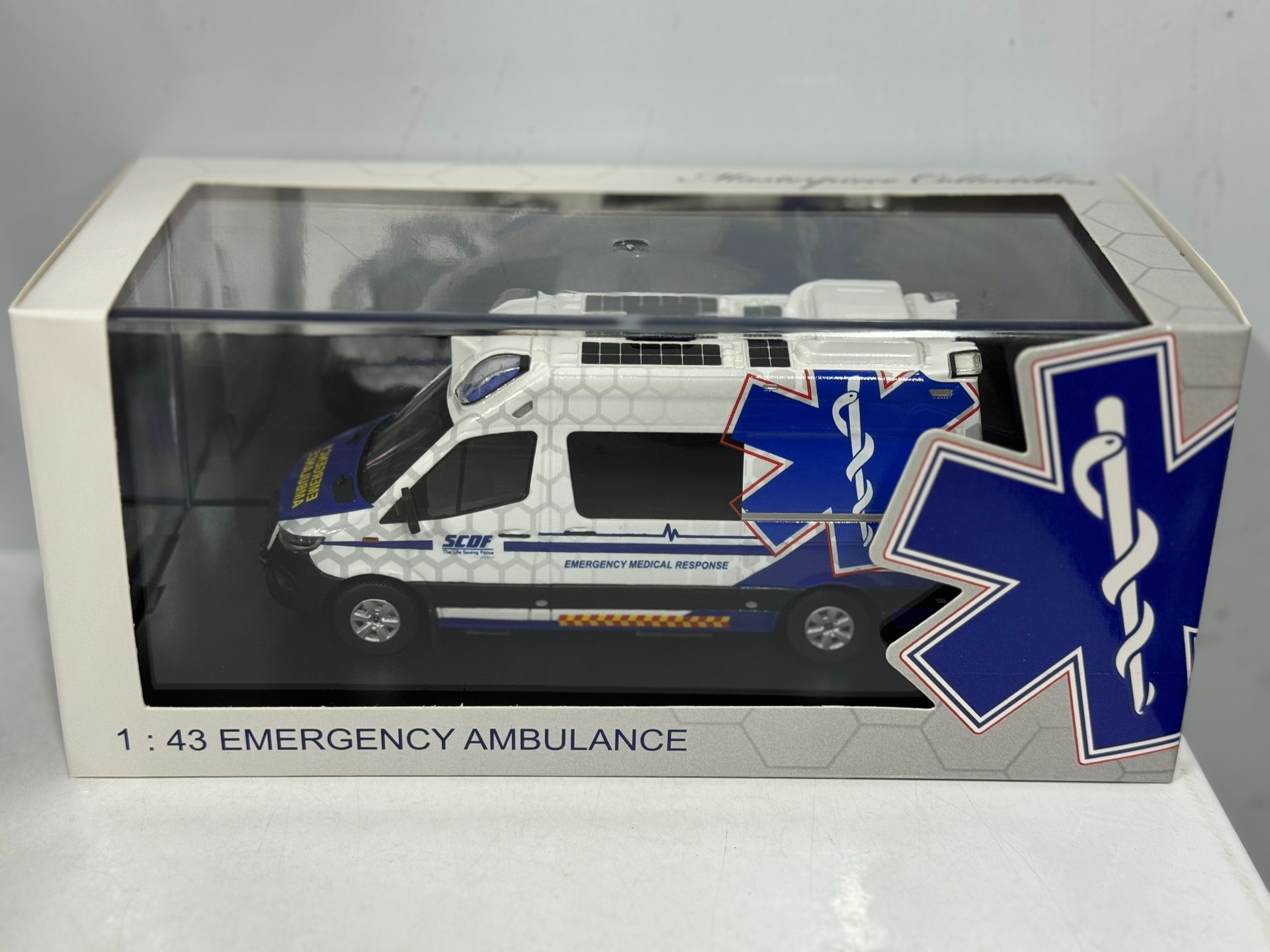 Model Kit Singapore - دييكاست تحفة 1/43 مقياس سبرينتر سنغافورة