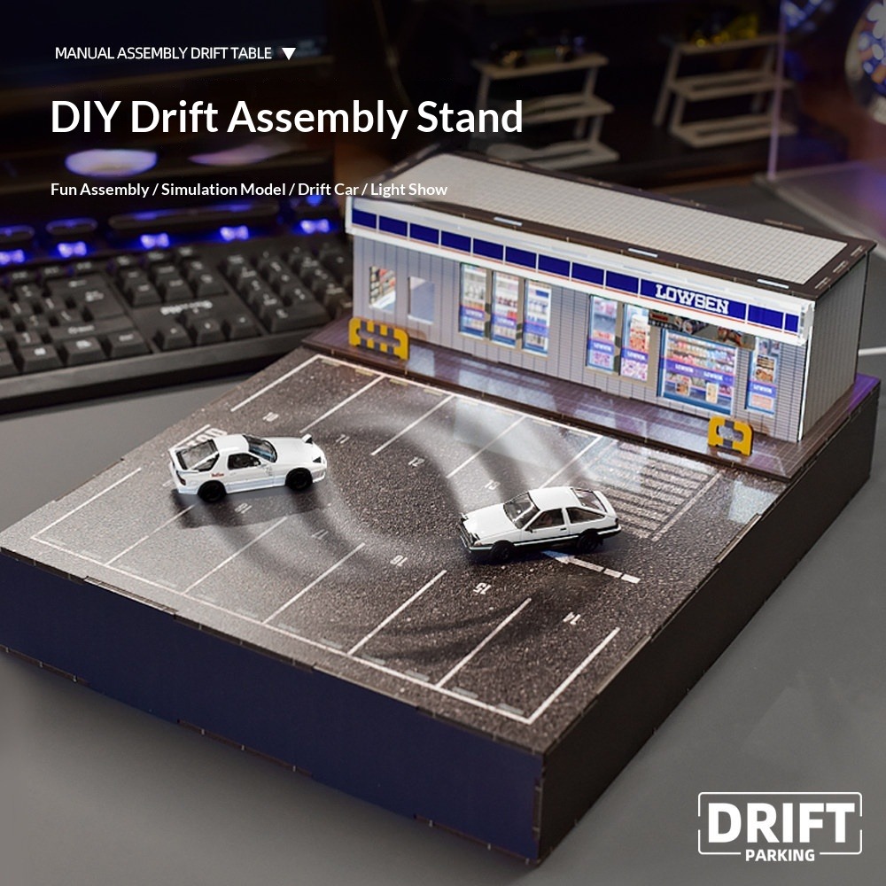 Model Kit Initial D - نموذج سيارة بمقياس 1:64 مع محطة