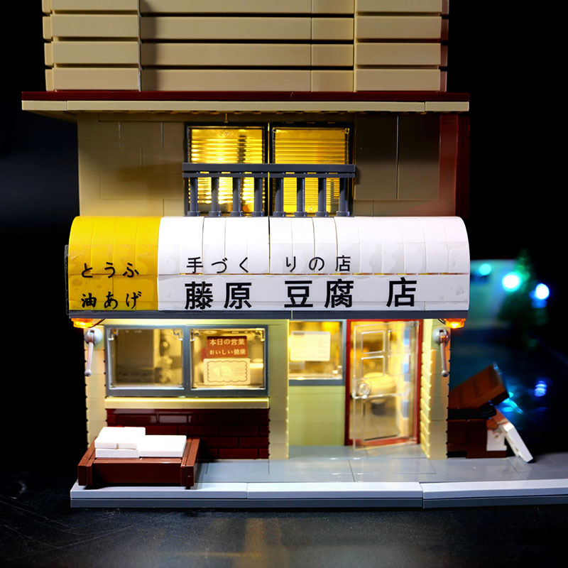 طقم إضاءة LED لـ LEGO C61031 I - مراجعة Model Kit Initial D وسعره