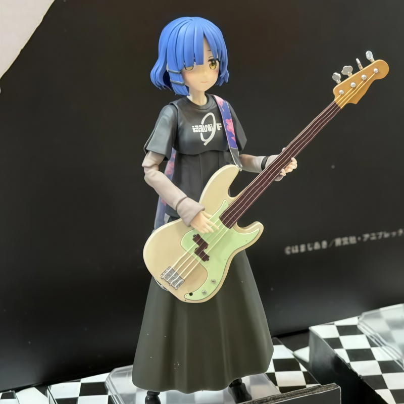 متوفر في المخزون طقم نماذج بلا - مراجعة Model Kit Ryo Yamada وسعره
