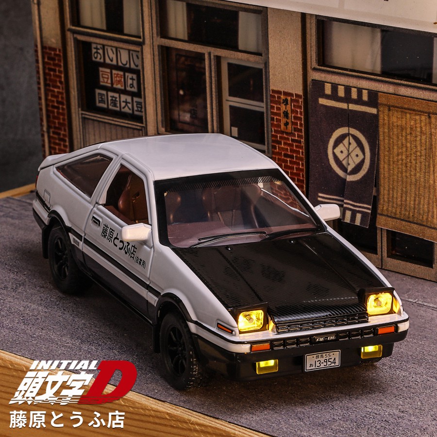 1/32 الأولي D AE86 سيارات لعبة - مراجعة Model Kit Initial D وسعره